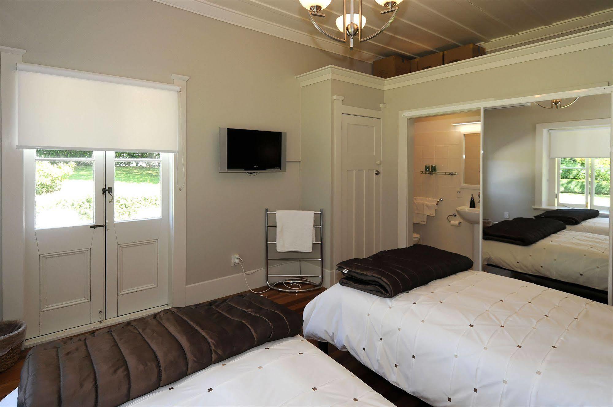 Oak Lane Lodge Гамільтон Екстер'єр фото